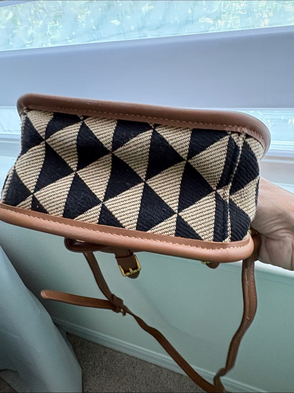 Brown Geometric Crossbody Bag with Gold Hardware - Picture 8 of 8